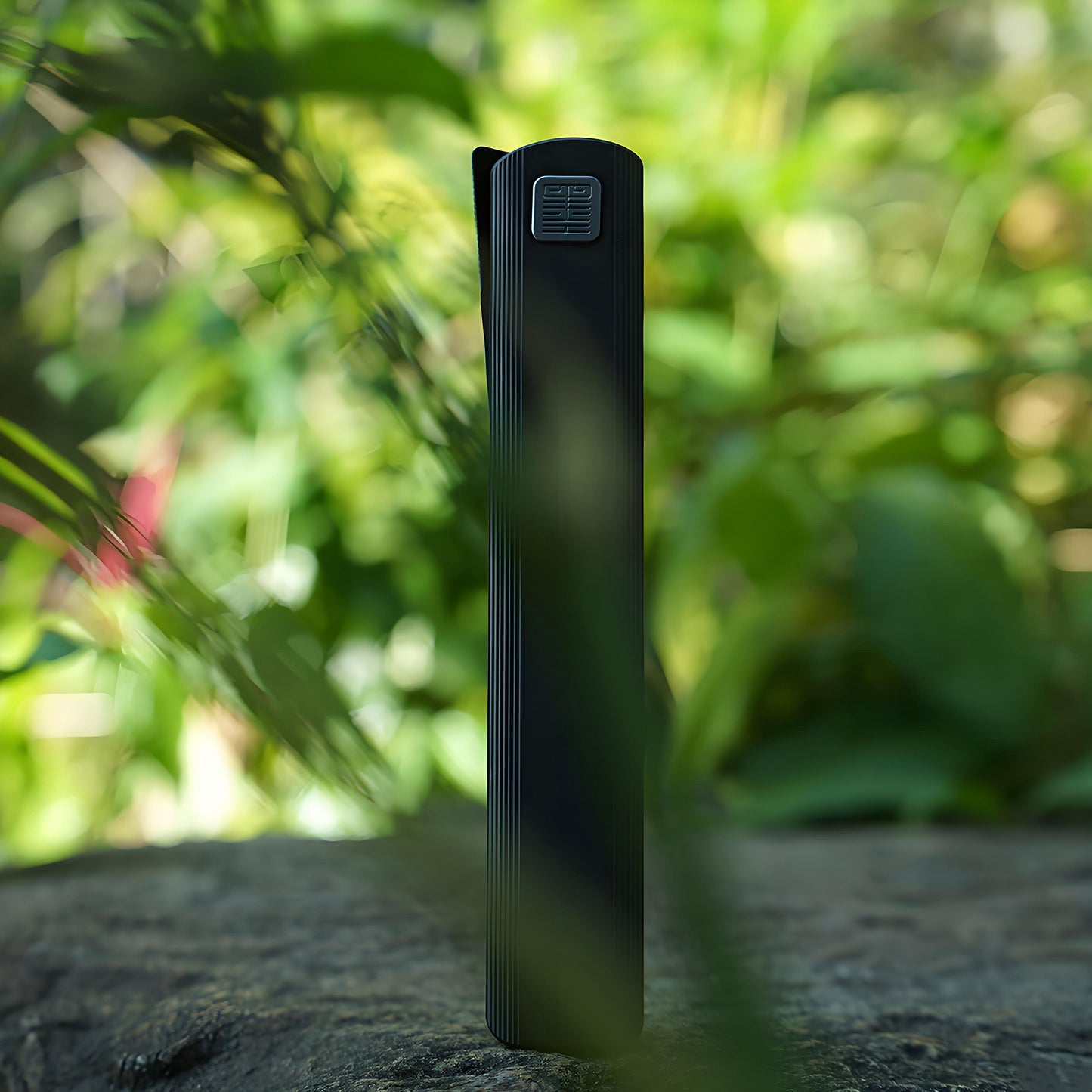 “墨” (MK-28(DLC) M390 Blade Semi-Integral Titanium Front Flipper Design By Tiguass