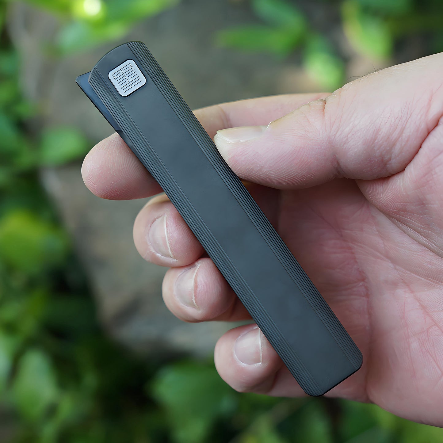 “墨” (MK-28(DLC) M390 Blade Semi-Integral Titanium Front Flipper Design By Tiguass