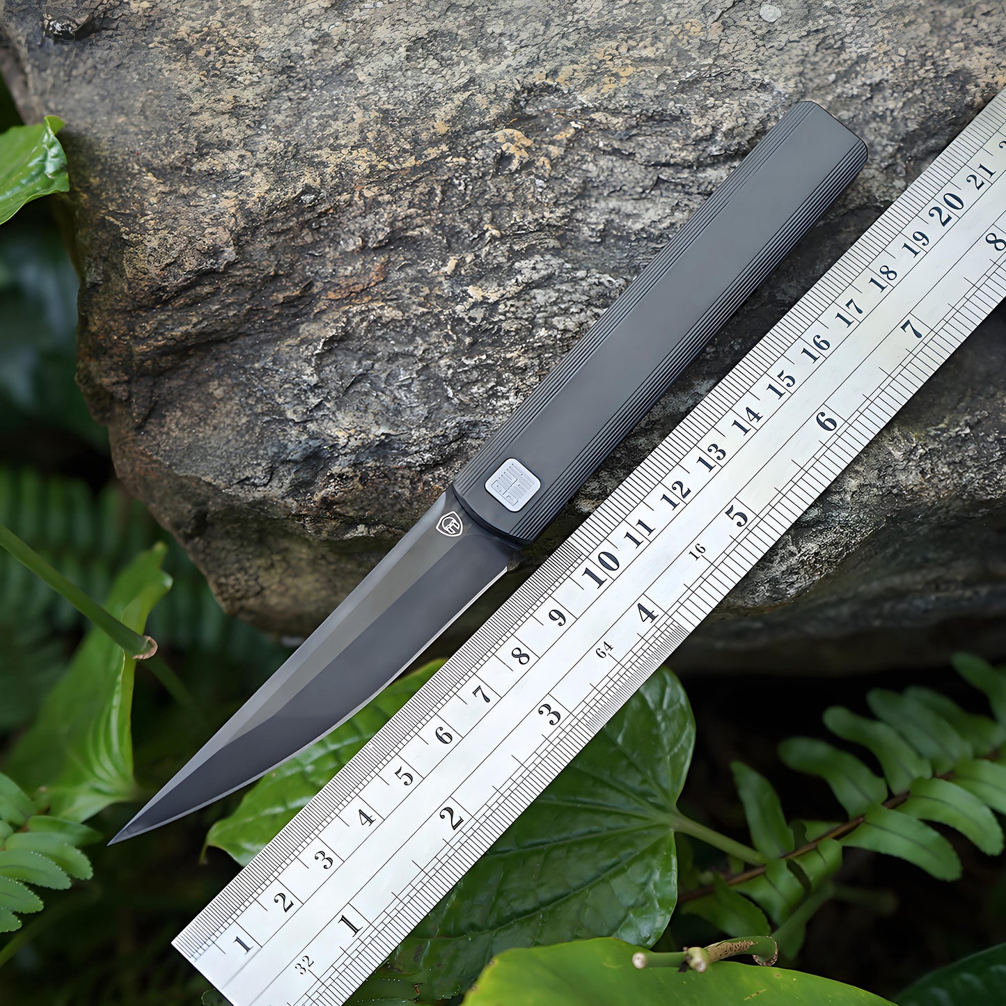 “墨” (MK-28(DLC) M390 Blade Semi-Integral Titanium Front Flipper Design By Tiguass