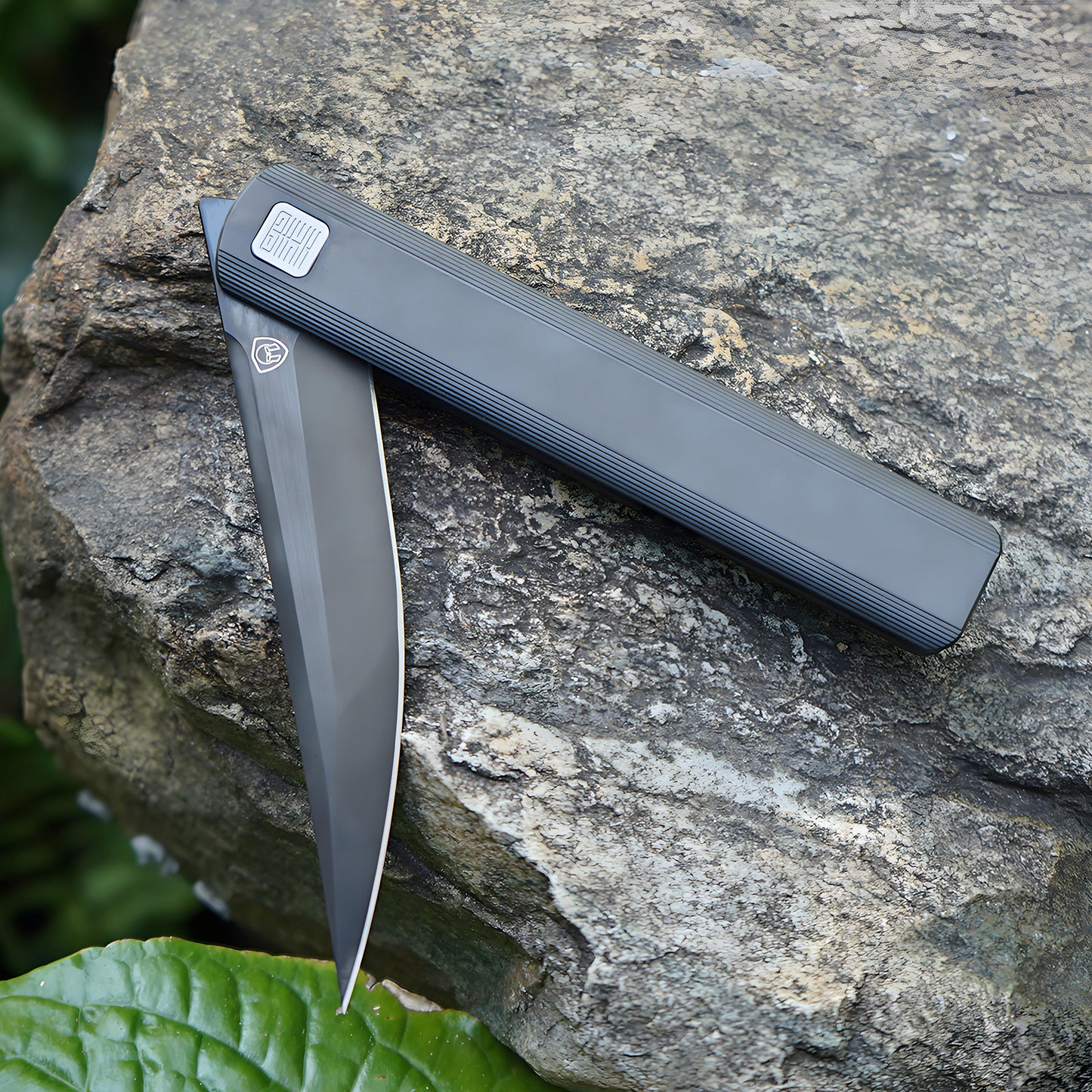 “墨” (MK-28(DLC) M390 Blade Semi-Integral Titanium Front Flipper Design By Tiguass