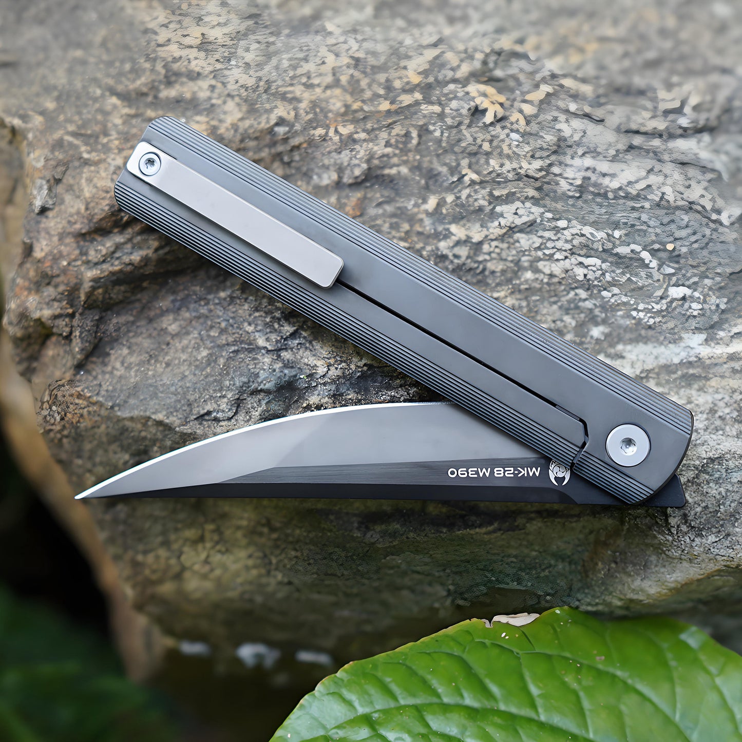 “墨” (MK-28(DLC) M390 Blade Semi-Integral Titanium Front Flipper Design By Tiguass